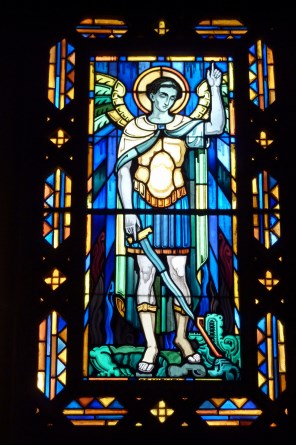 성 미카엘 대천사_photo by GFreihalter_in the Church of Saint-Jean-Bosco in Paris_France.jpg